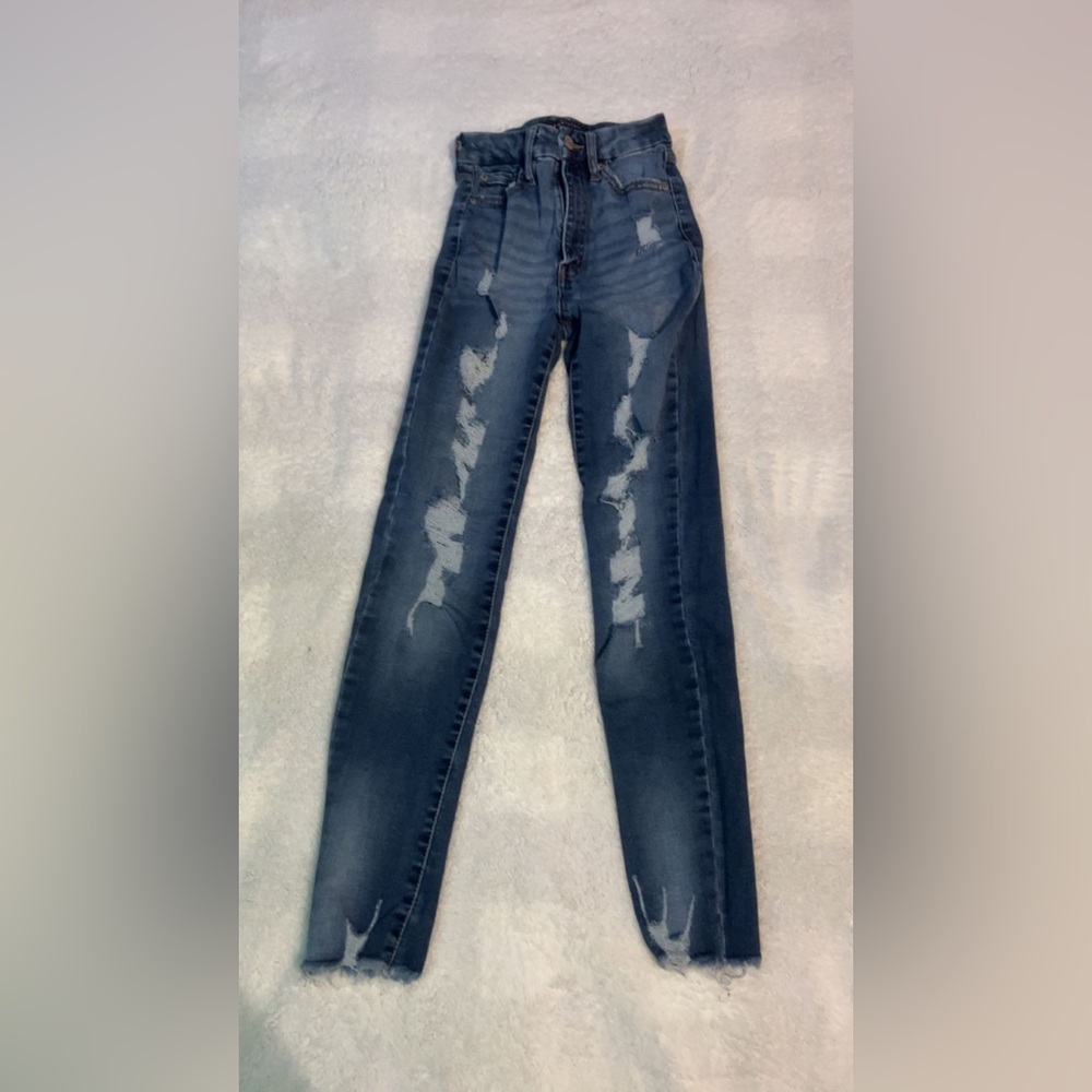 These jeans haven’t been worn. I forgot I had them.